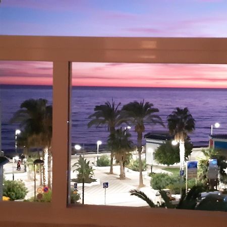 Torrox, Superbe Et Sur La Plage! Екстериор снимка