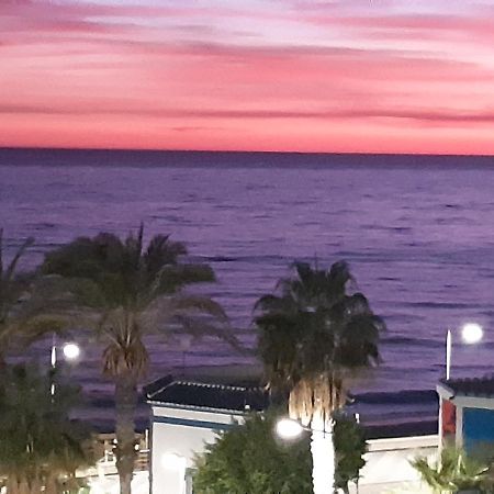 Torrox, Superbe Et Sur La Plage! Екстериор снимка